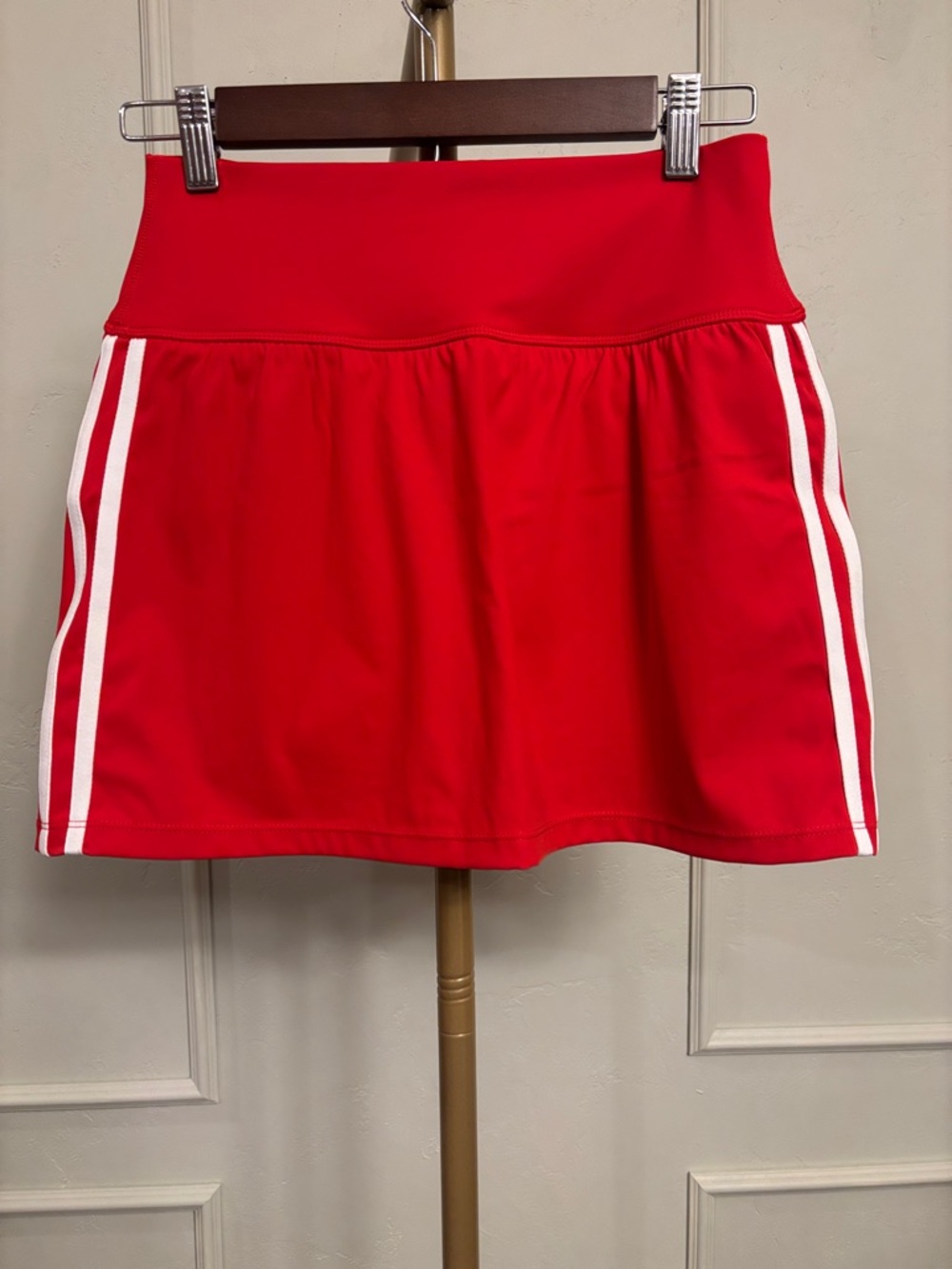 Halara Red Athletic Skirt with White Stripe Detail  MSRP $43 NWT Small